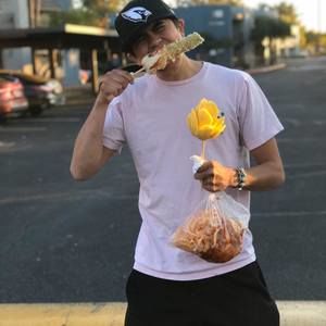 Meet your Posher, Jonah